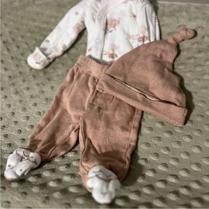 4 Adorable Baby Outfit